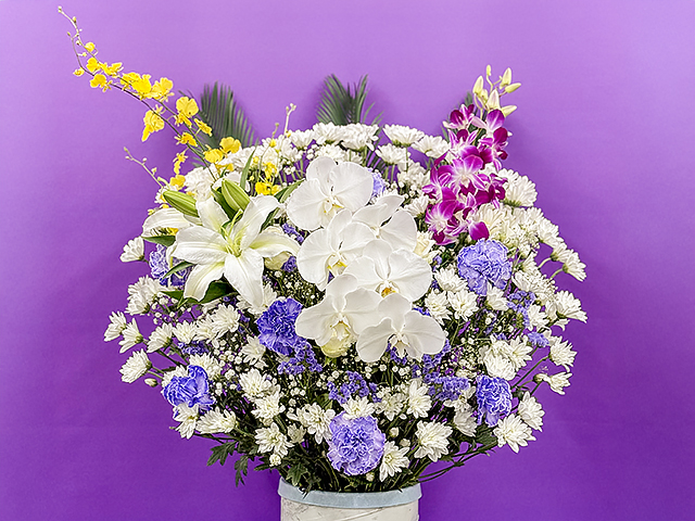 葬儀用供花（洋花）20,000円（まごのて屋）