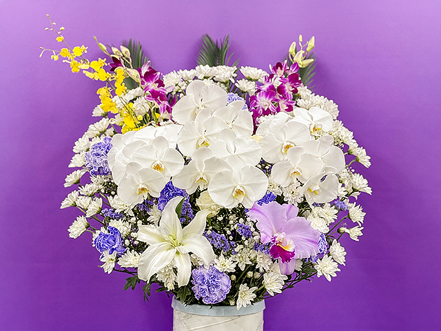 葬儀用供花（洋花）30,000円（まごのて屋）